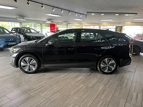 Skoda Enyaq 2023 photo 3