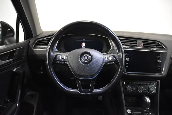 Volkswagen Tiguan 2018 photo 2
