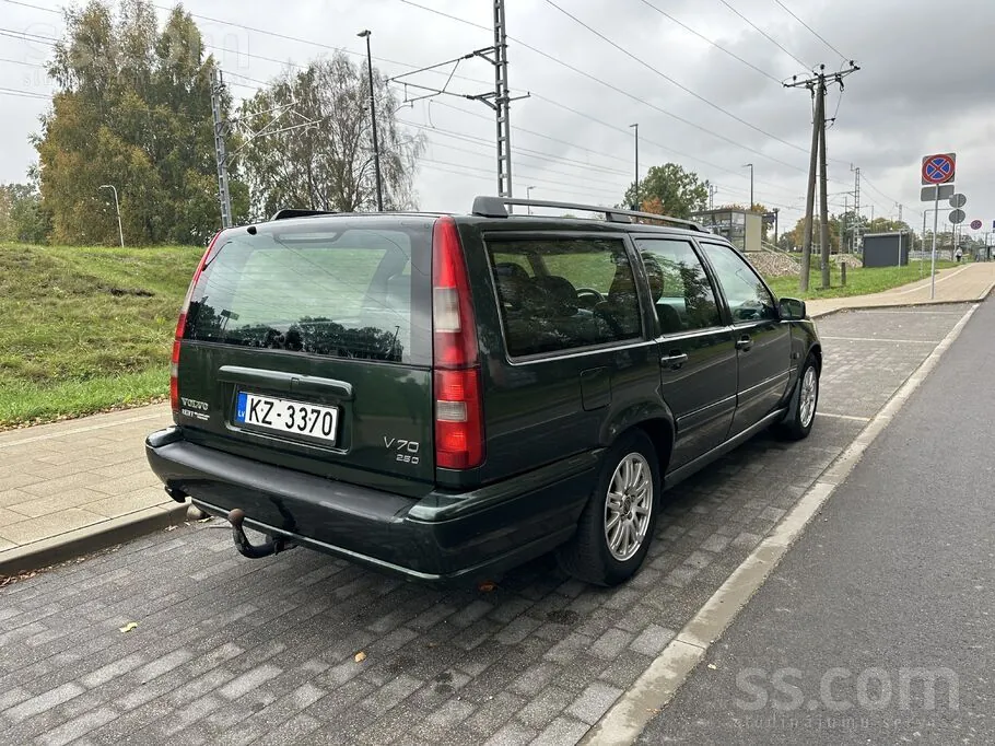 Volvo V70 2000 photo 4