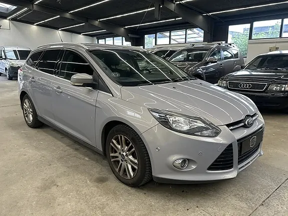 Ford Focus 2013 photo 3