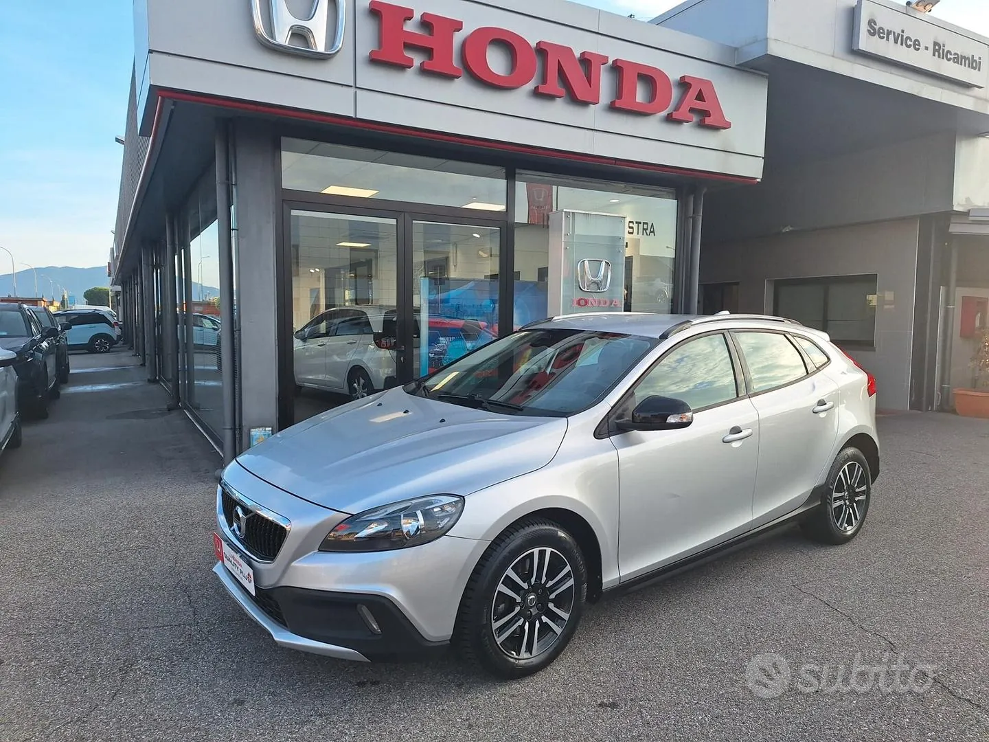 Volvo V40