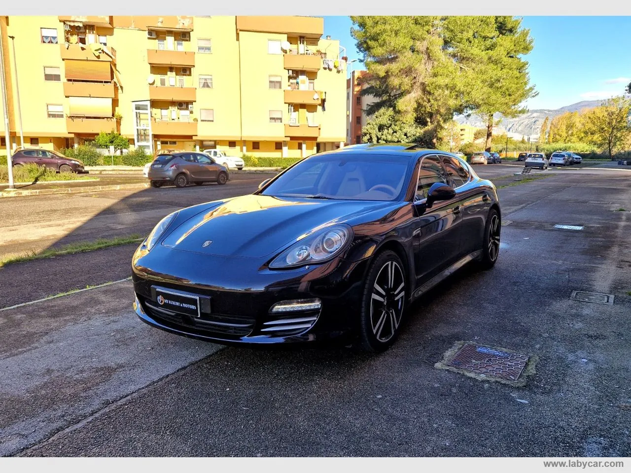 Porsche Panamera 2010 photo 3