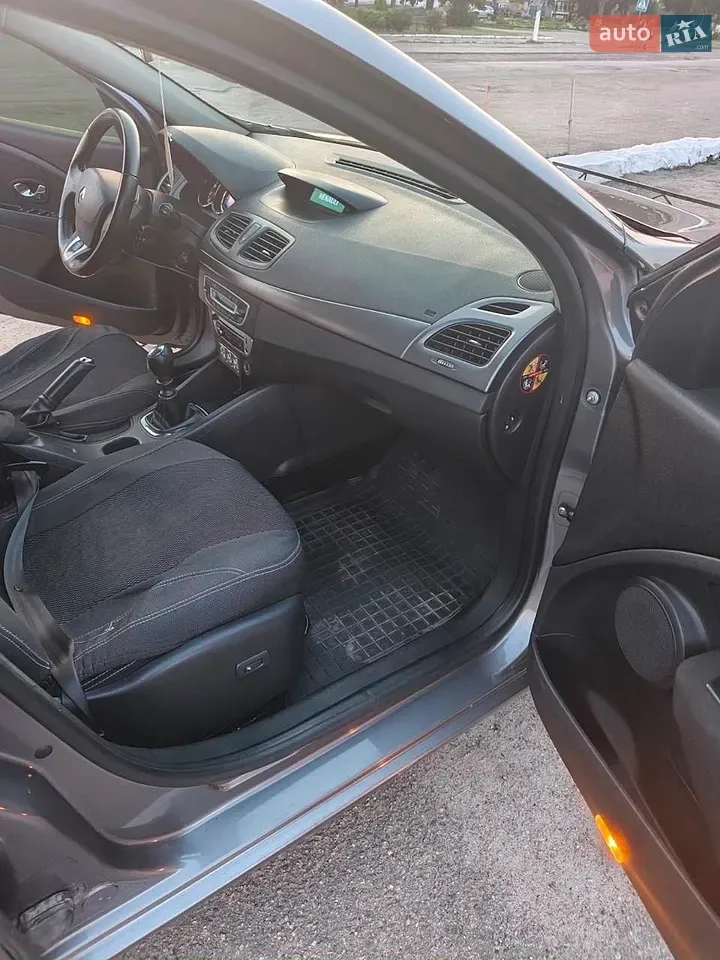 Renault Fluence 2013 photo 3