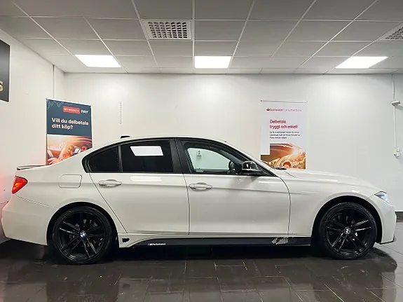 BMW 318D 2013 photo 3