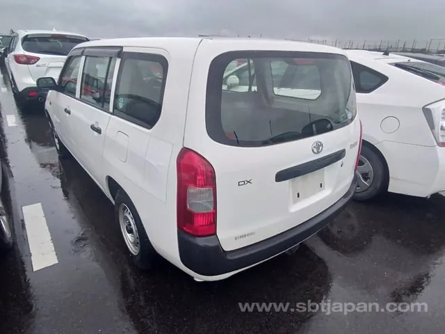 Toyota Probox 2012 photo 3