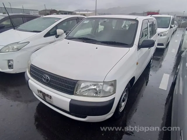 Toyota Probox 2012 photo 2