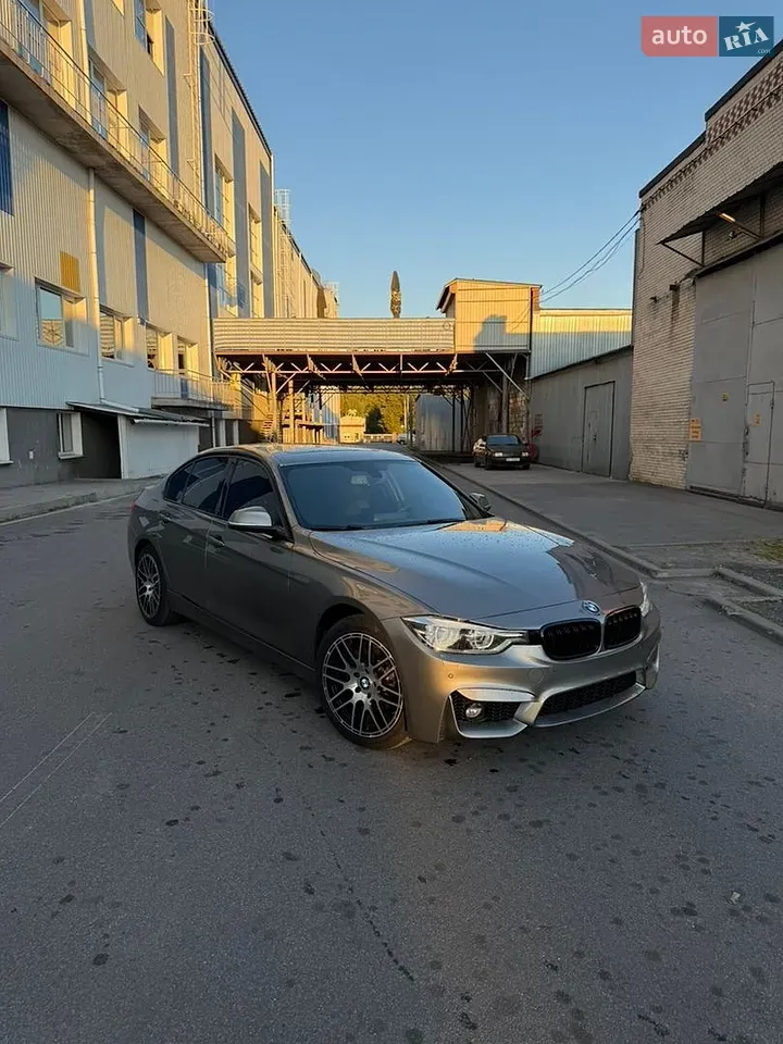 BMW 3 Series 2017 photo 3