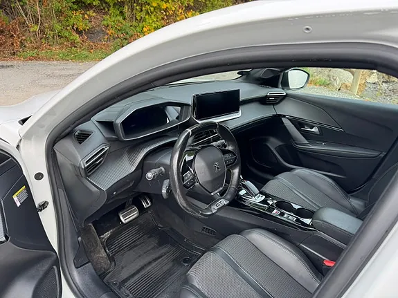 Peugeot 208 2021 photo 5