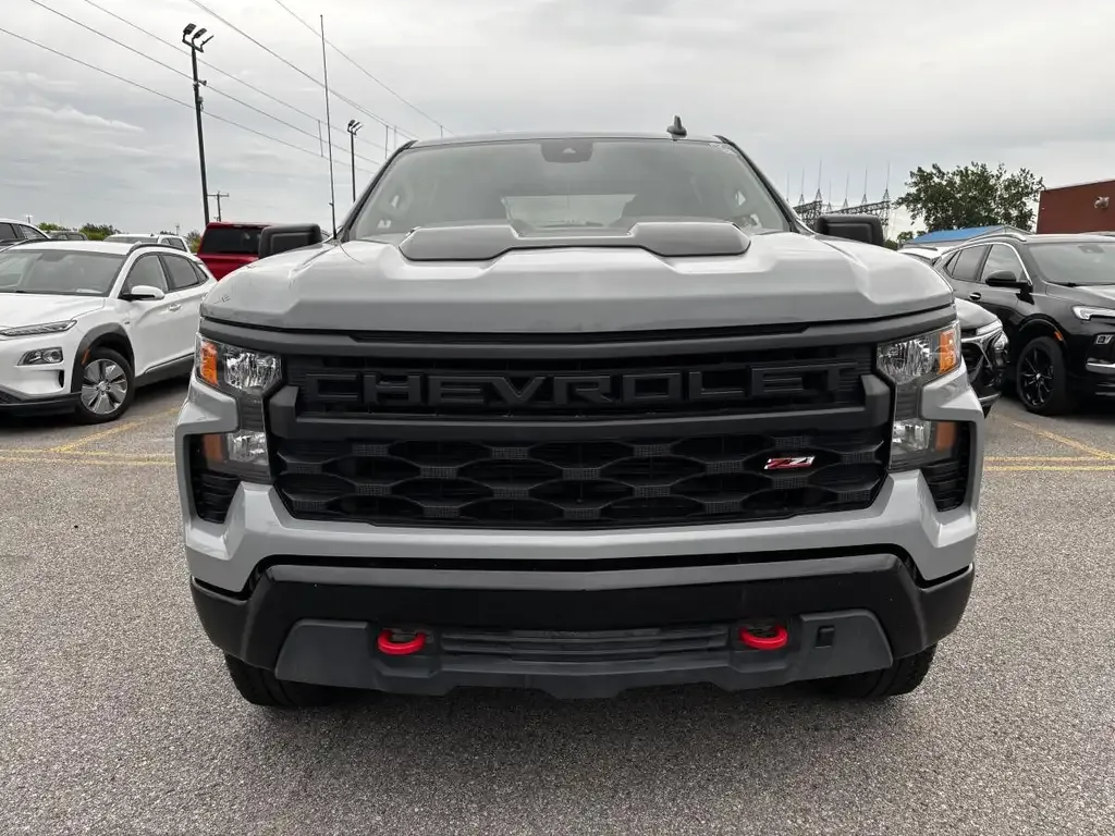 Chevrolet Silverado 1500 2024 photo 2