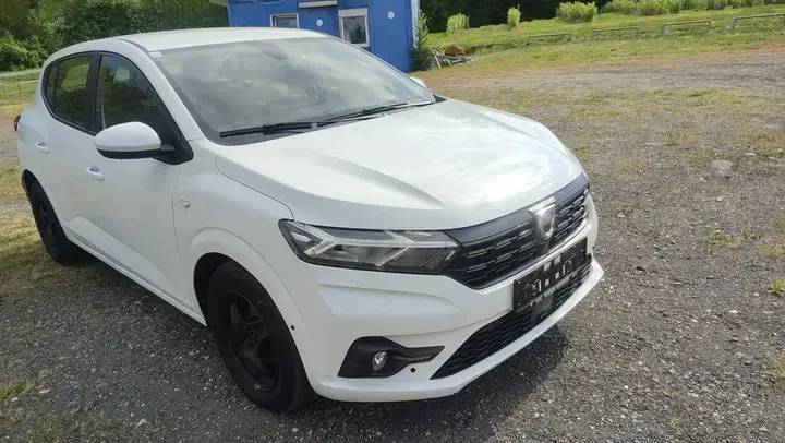 Dacia Sandero 2022 photo 2