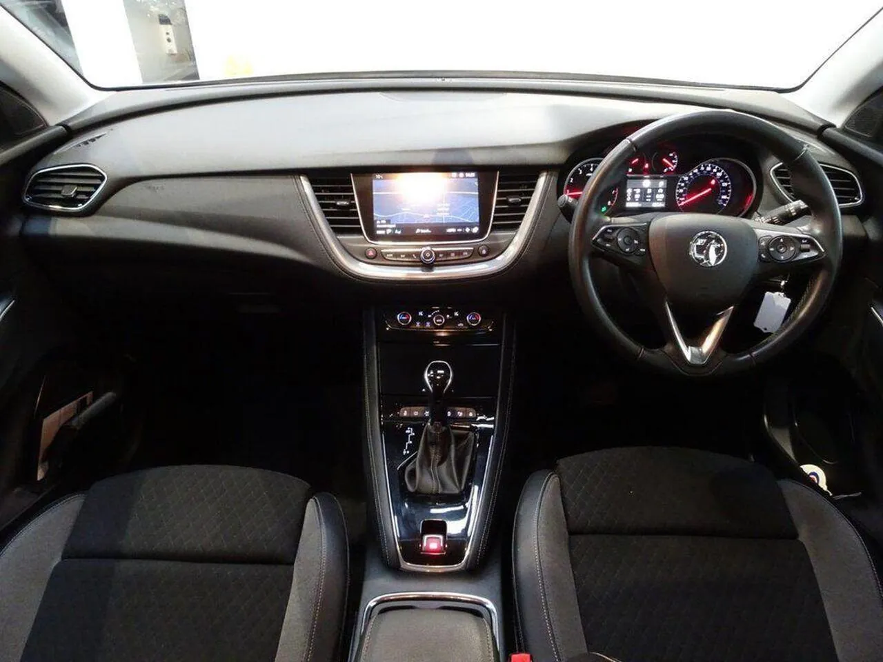 Vauxhall Grandland X 2019 photo 2