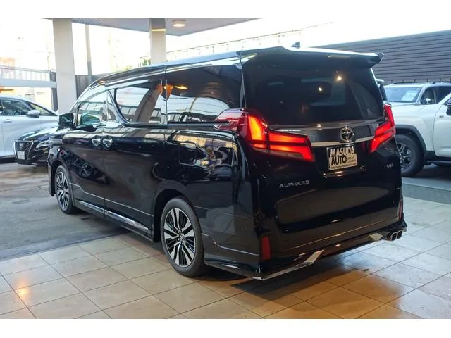 Toyota Alphard 2022 photo 5