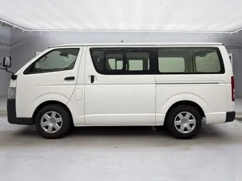 Toyota Hiace 2019 photo 4
