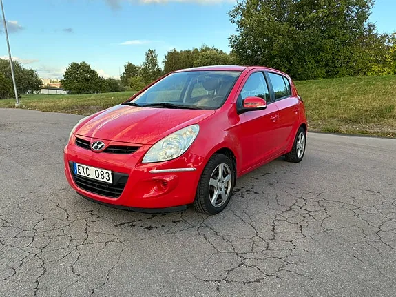 Hyundai I20 2011 photo 2