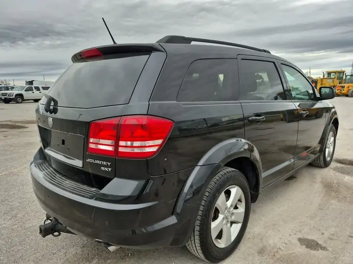 Dodge Journey 2010 photo 5