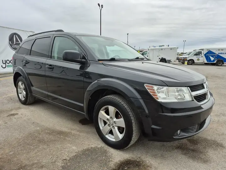 Dodge Journey 2010 photo 3