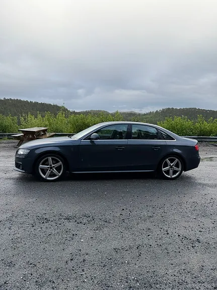 Audi A4 2008 photo 4