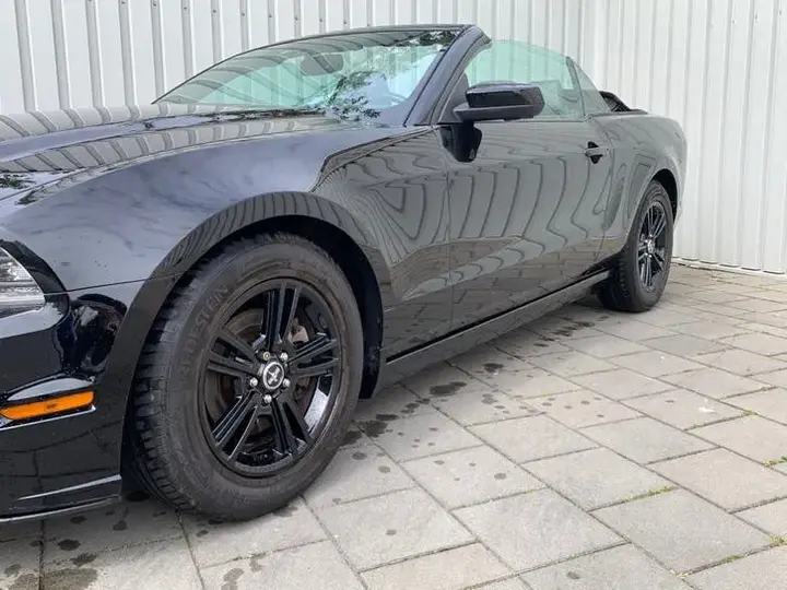 Ford Mustang 2013 photo 3