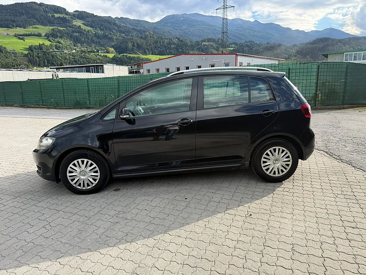 Volkswagen Golf 2010 photo 3