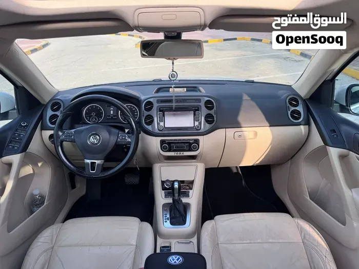 Volkswagen Tiguan 2012 photo 2