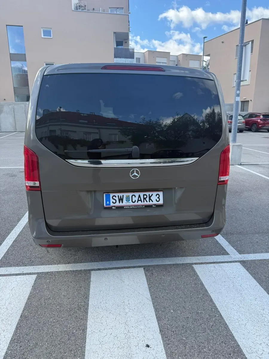 Mercedes-Benz V-Class 2017 photo 3
