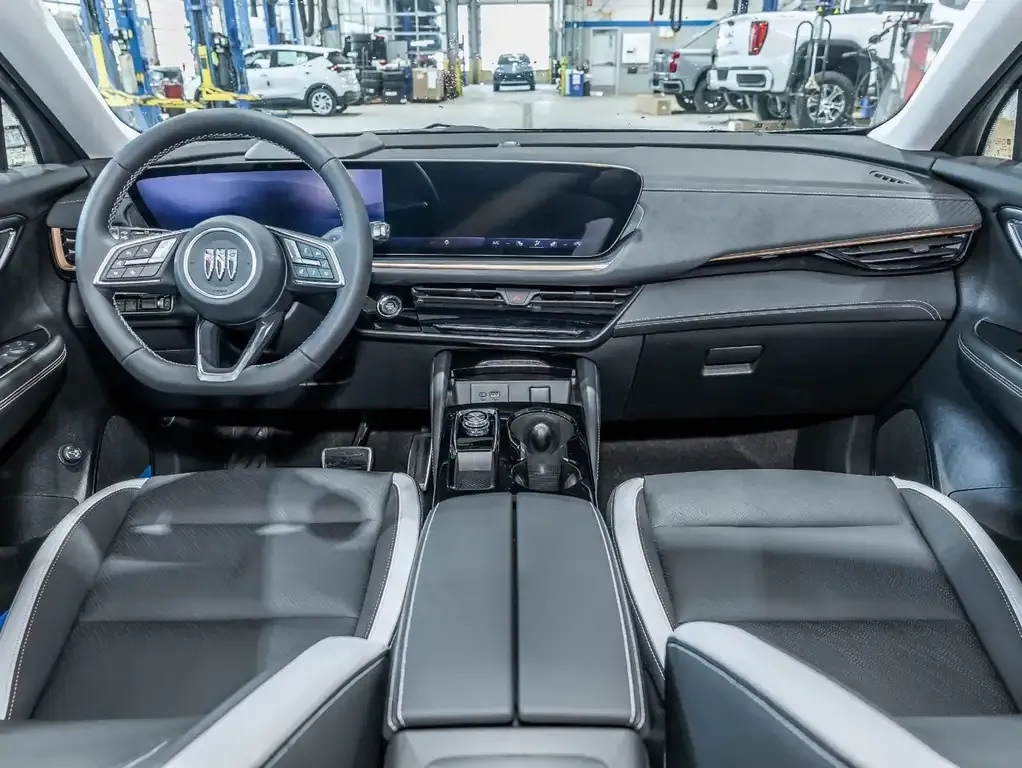 Buick Envision 2026 photo 4