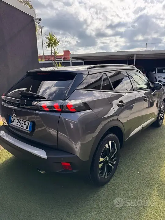 Peugeot 2008 2022 photo 3