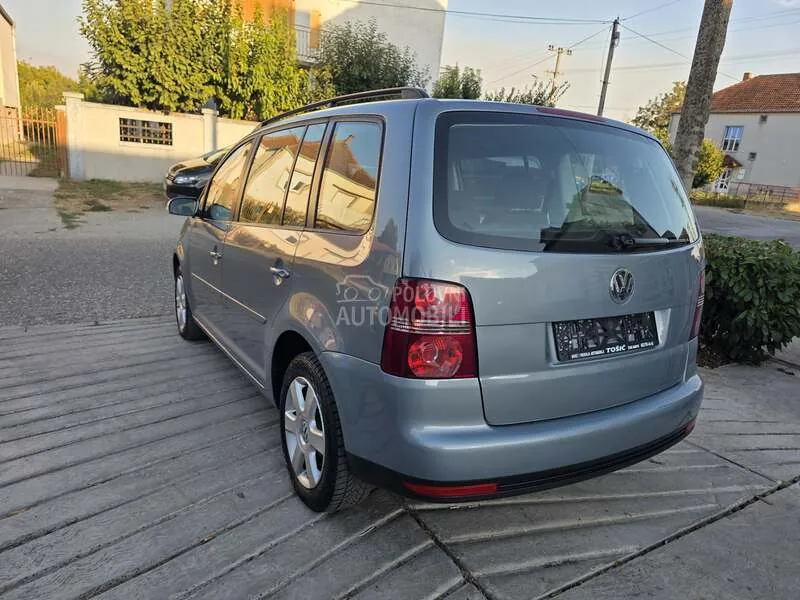 Volkswagen Touran 2007 photo 3