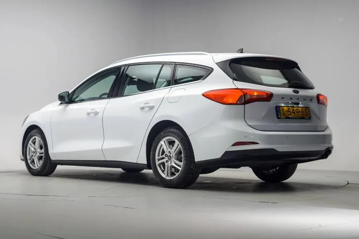 Ford Focus 2021 photo 3
