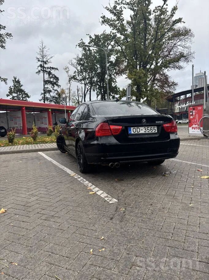 BMW 328I 2009 photo 5