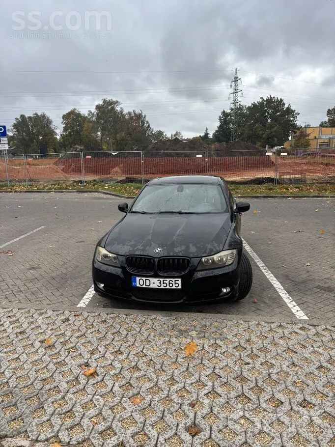 BMW 328I 2009 photo 3