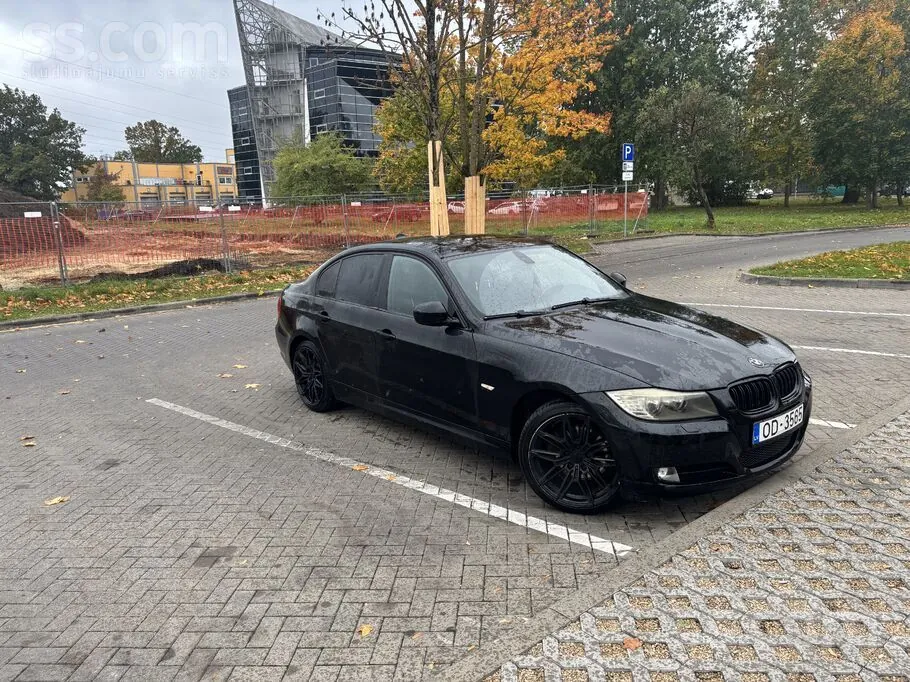 BMW 328I 2009 photo 4