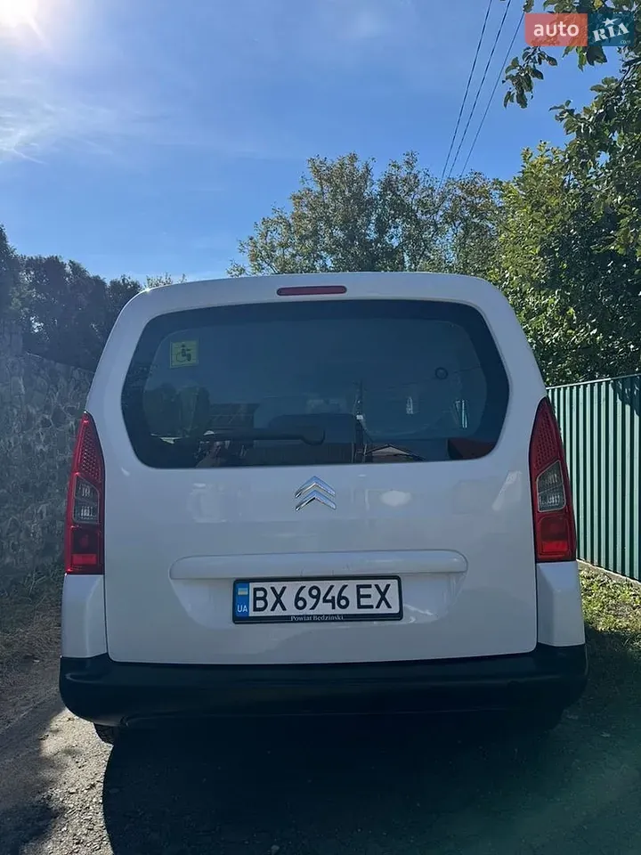 Citroen Berlingo 2011 photo 3