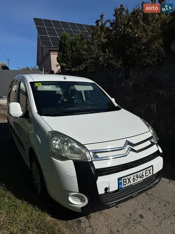 Citroen Berlingo 2011 photo 2