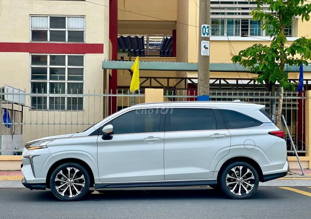 Toyota Veloz Cross 2024 photo 3