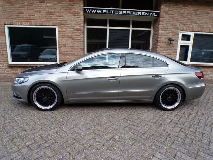 Volkswagen Passat Cc 2012 photo 2