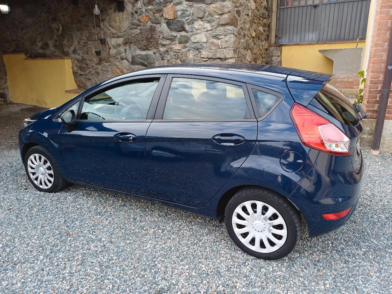 Ford Fiesta 2013 photo 4