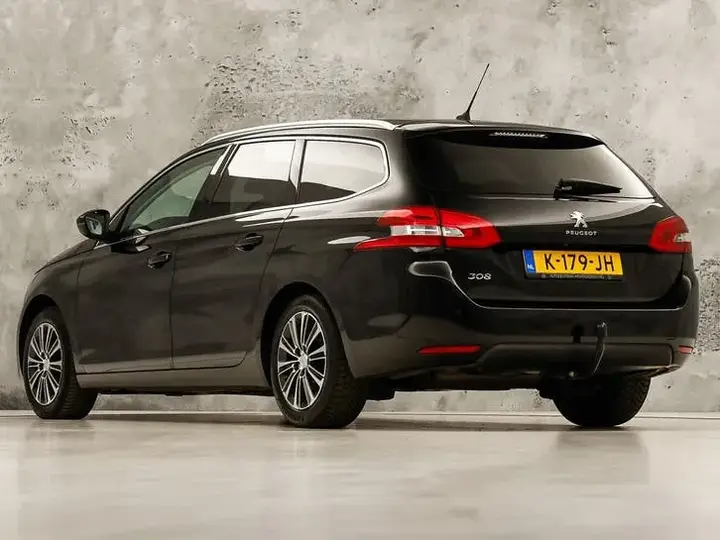 Peugeot 308 2021 photo 3