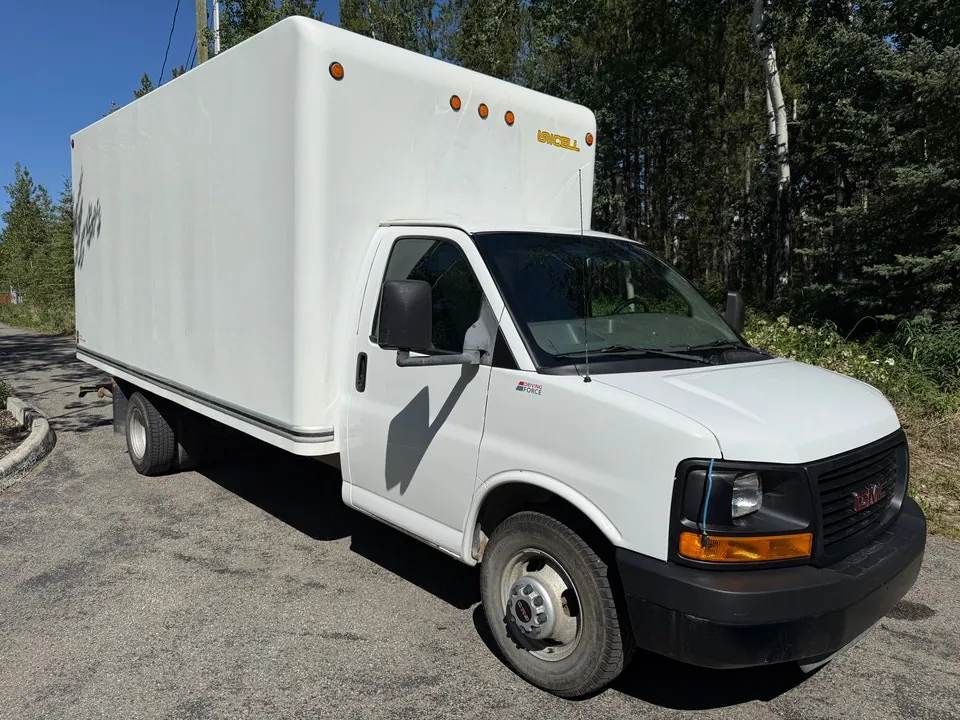 GMC Savana 2014 photo 3