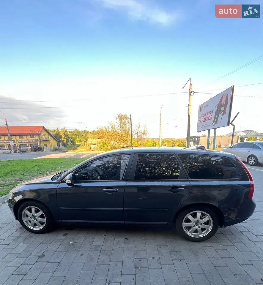 Volvo V50 2009 photo 3