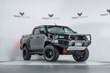 Toyota Hilux 2022 photo 2