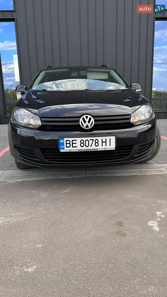 Volkswagen Golf 2010 photo 5
