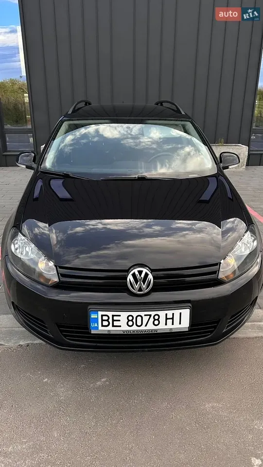 Volkswagen Golf 2010 photo 4