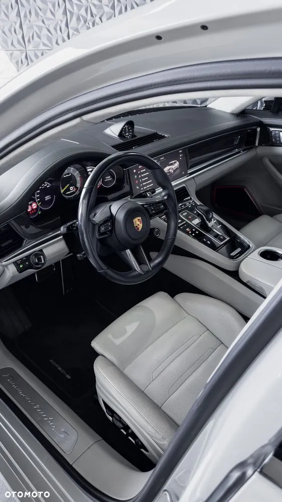 Porsche Panamera 2022 photo 2