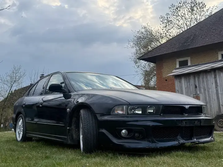 Mitsubishi Galant 2002 photo 3