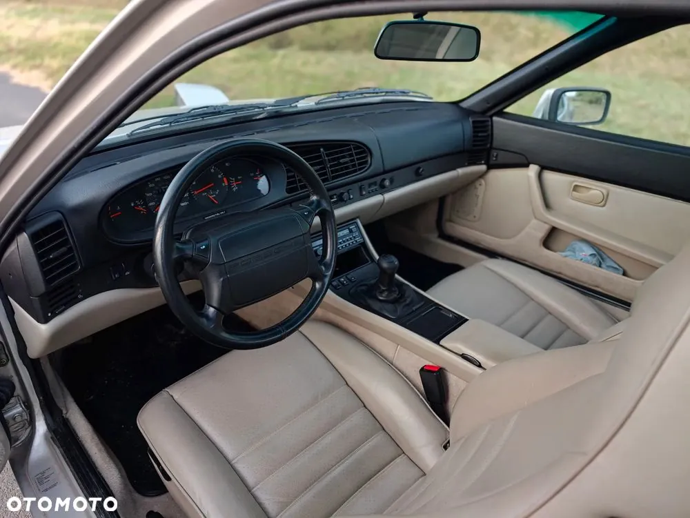 Porsche 944 Turbo 1987 photo 2