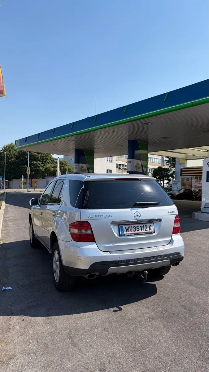 Mercedes-Benz M-Class 2007 photo 3