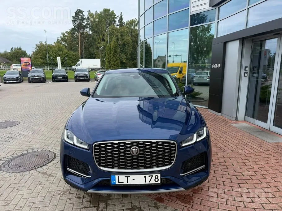Jaguar F-Pace 2022 photo 3