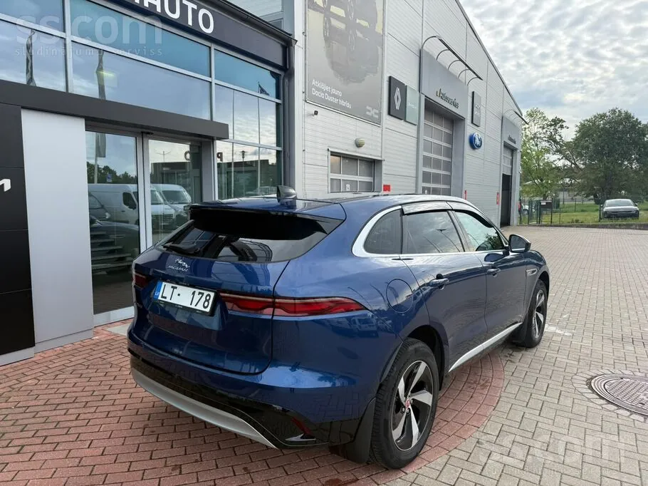 Jaguar F-Pace 2022 photo 2