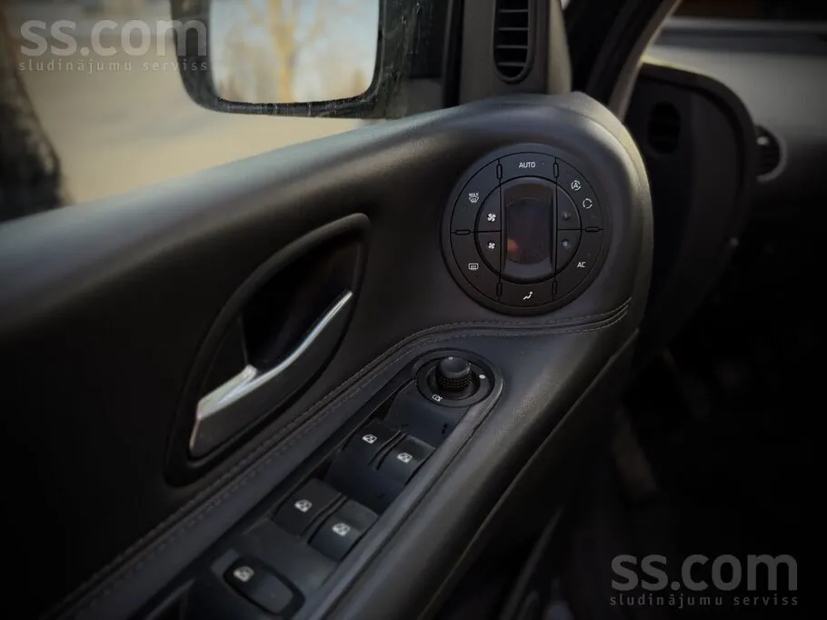 Renault Espace 2010 photo 5